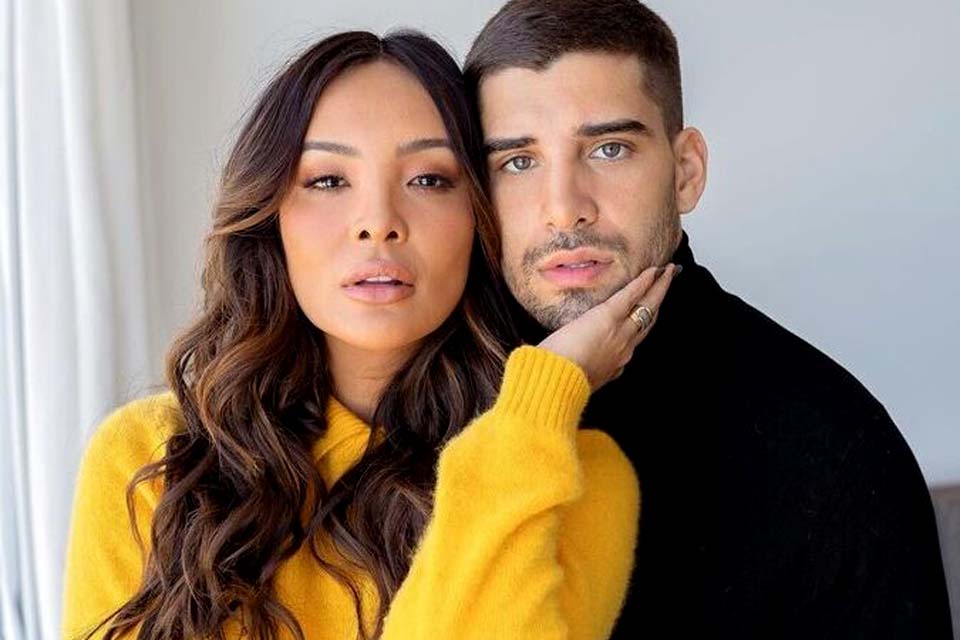 Carol Nakamura e marido revelam que filho adotivo decidiu voltar a morar com mãe biológica