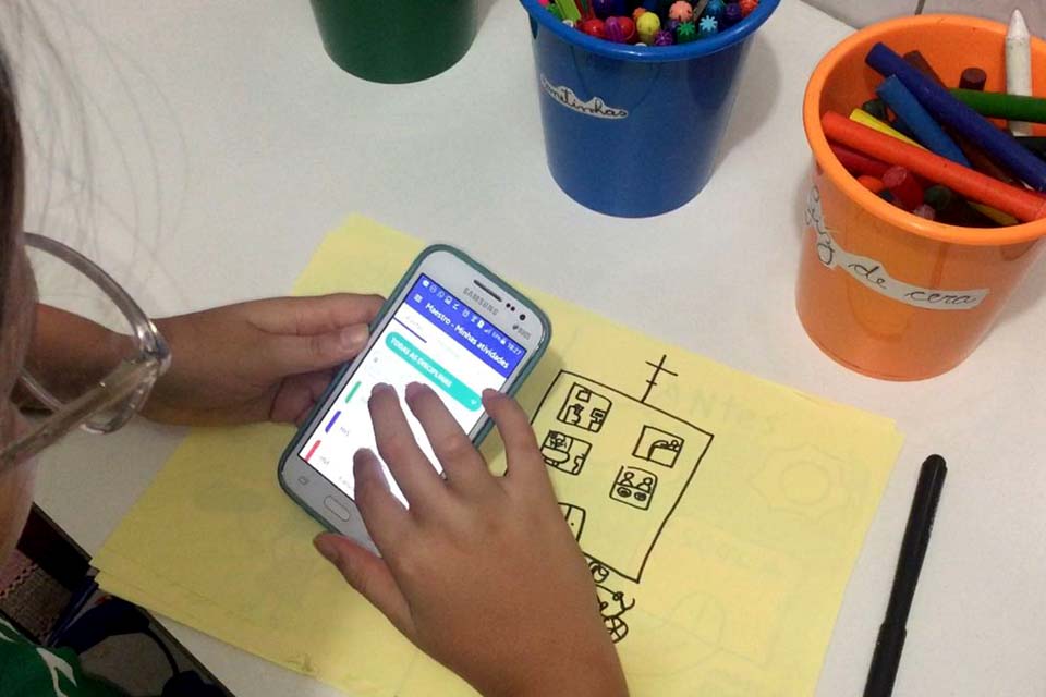 Pandemia afeta saúde mental de crianças e jovens, dizem psiquiatras