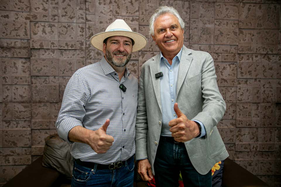 Governador Ronaldo Caiado é recepcionado pelo presidente Alex Redano na 12ª Rondônia Rural Show 