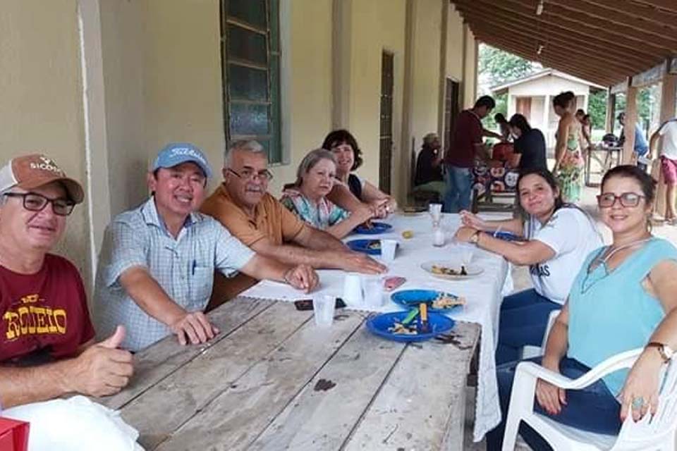 Comunidade de Cascalheiras agradece profissionais de Saúde da Família da Prefeitura