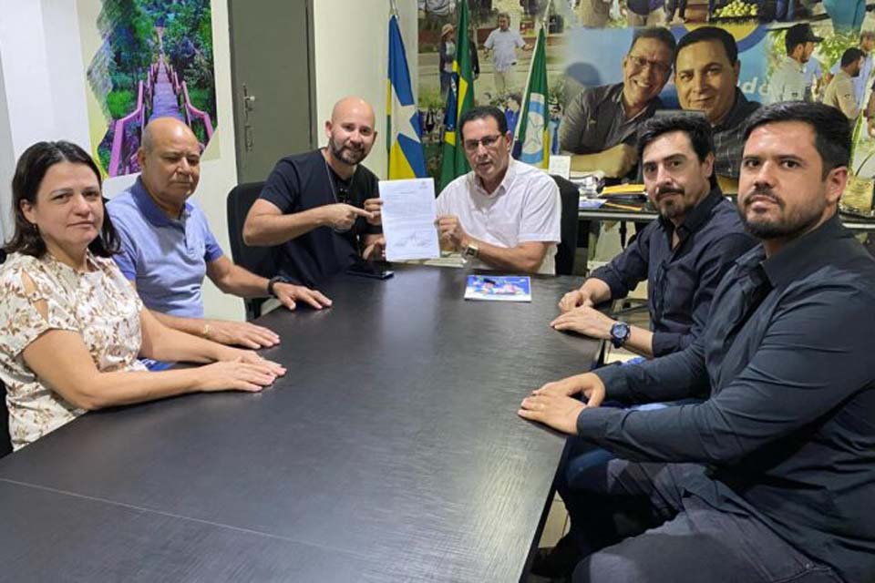 Prefeitura de Rolim de Moura dá início à construção da nova etapa do prédio administrativo