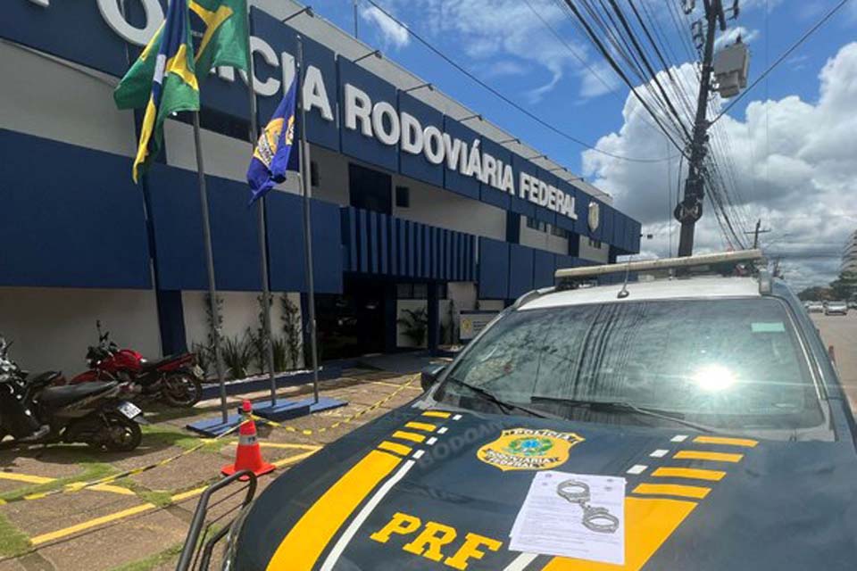 PRF captura procurado da Poder Judiciário em Porto Velho