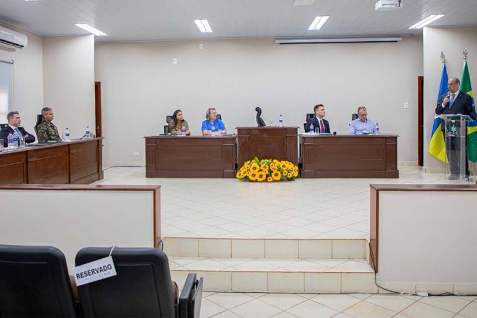 Ministério Público prestigia cerimônia de 95 anos do Fórum Nelson Hungria em Guajará-Mirim