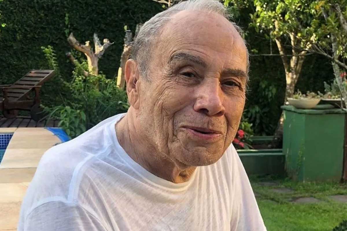 Stênio Garcia aciona Justiça contra filhas por imóvel milionário no Rio