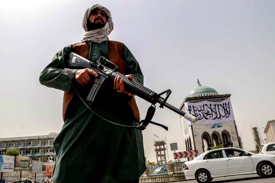 Forças do regime Talibã matam comandante do Estado Islâmico no Afeganistão