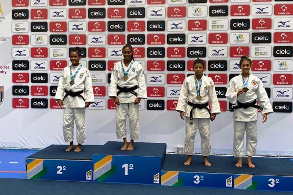 Amanda Arraes conquista medalha de bronze no Meeting Nacional de Judô, em São Paulo