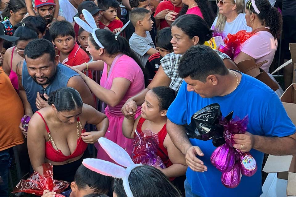 Milhares de crianças e famílias participam da Festa da Páscoa promovida pela Prefeitura 