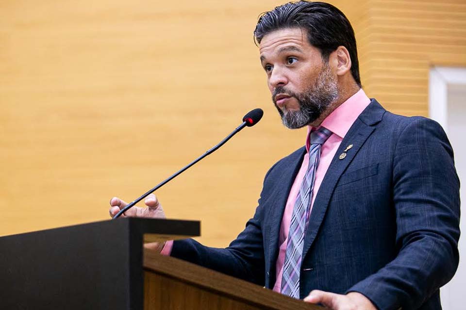 Delegado Camargo cobra recapeamento urgente da RO-459 entre Alto Paraíso e BR-364