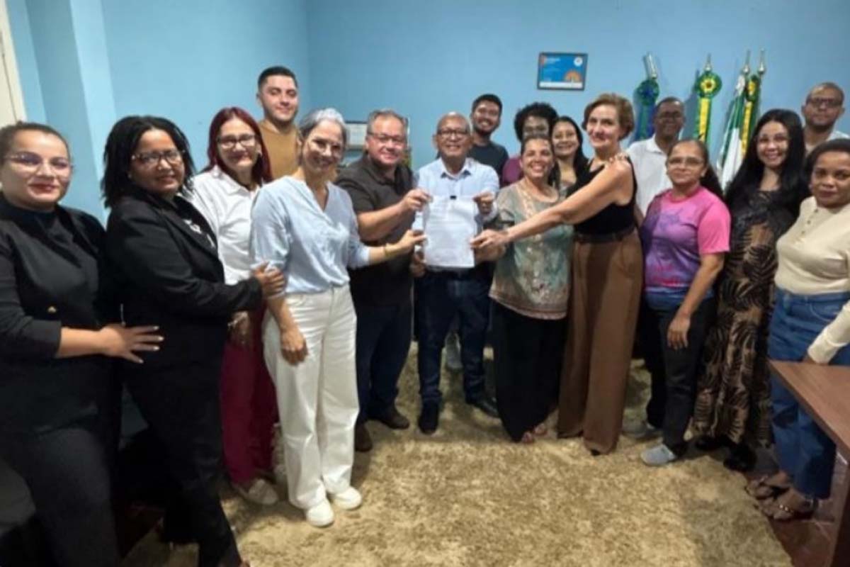 SINTERO e Comissão do PCCR entregam proposta de reformulação do plano em Itapuã do Oeste