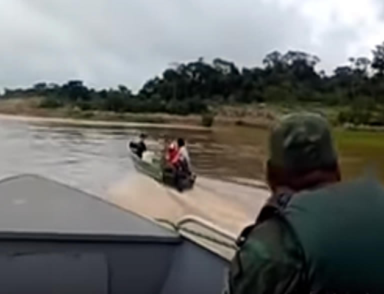Pescadores são presos após intensa fuga no Rio Madeira