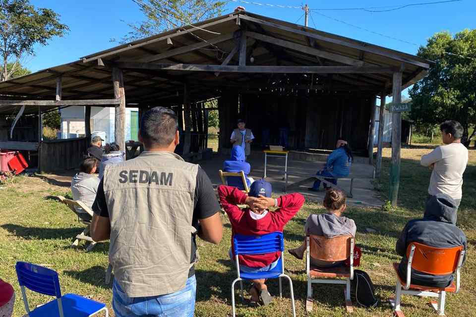 Técnicos da Sedam levam ações de educação ambiental às aldeias indígenas 