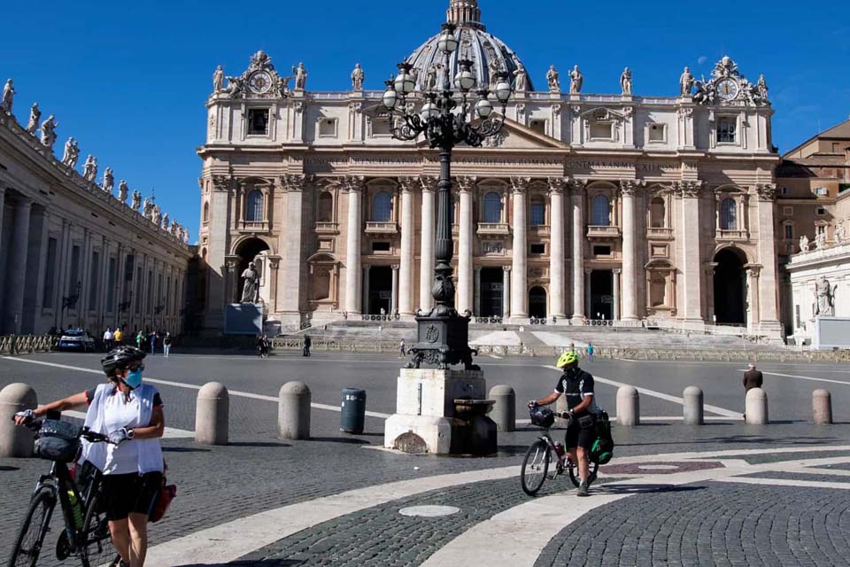 Número de novos casos 'dispara' em Itália e já tem mais 4.458 infetados em 24h