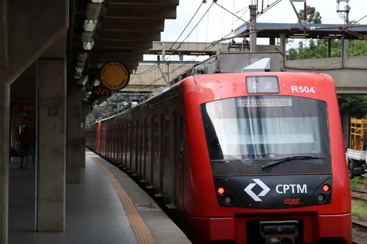Greve de trens em SP causa congestionamento de mais de 2 mil km 