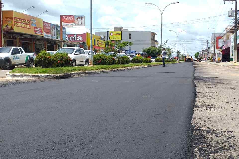 Avenida Monte Castelo, no segundo distrito, é recapeada