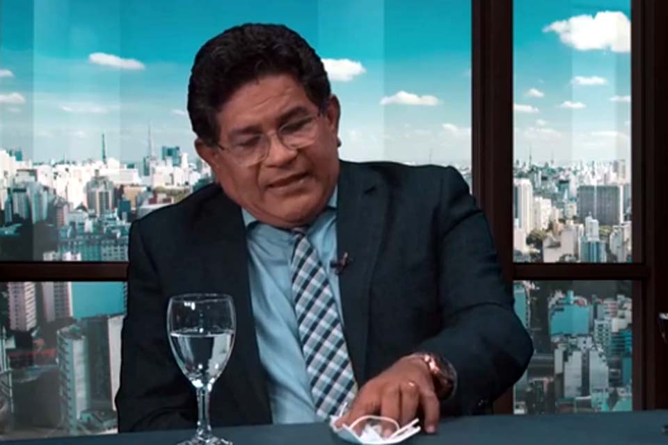 Alvo de investigação, pastor disse que cooperou para aproximar prefeitos ao ministério