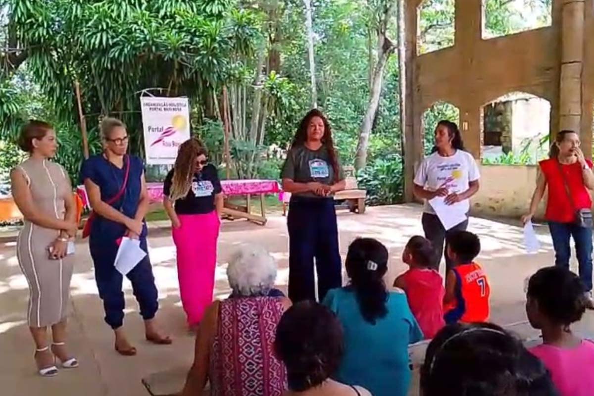 Ação reforça prevenção à violência contra mulheres em coletivo