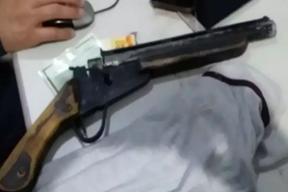 Criminosos roubam motorista de aplicativo que deixava passageiro