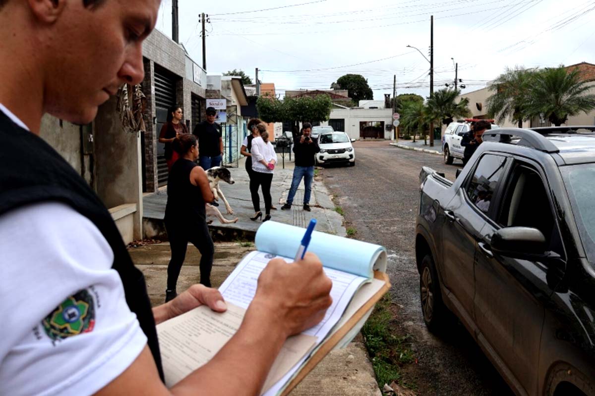 Vigilância Sanitária recolhe 47 cães de residência no bairro 5º BEC 
