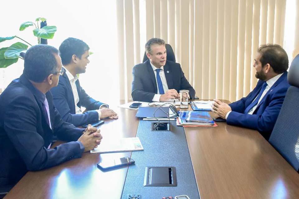 Deputado Laerte Gomes cobra incentivos para piscicultura de Rondônia durante reunião no Ministério da Pesca em Brasília