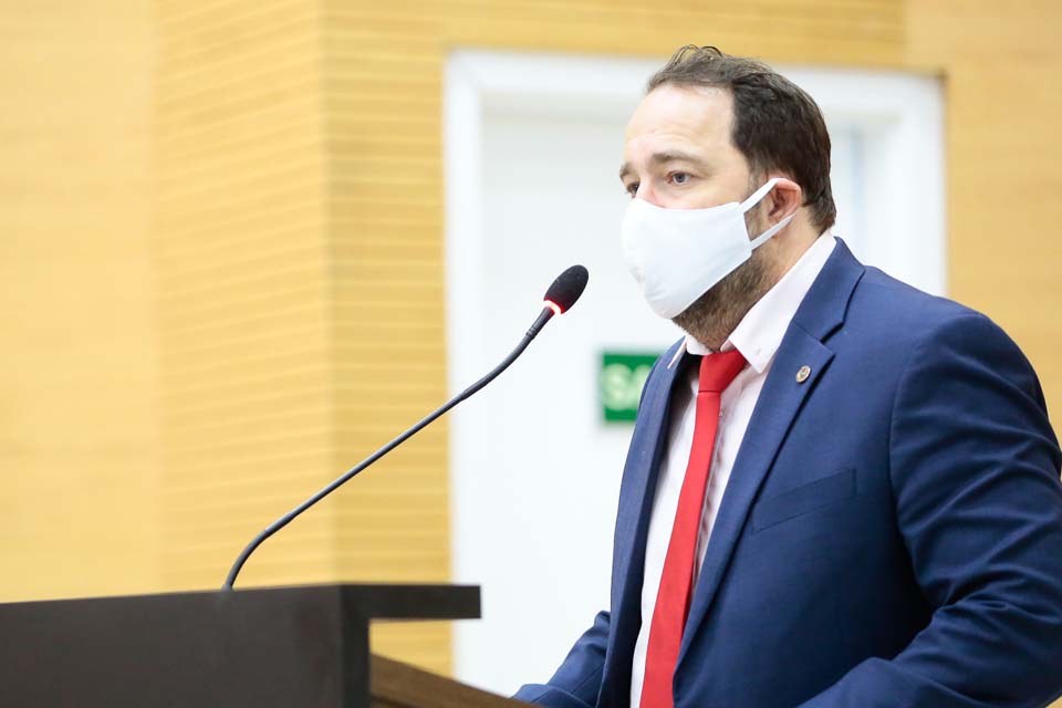 Educação de Ariquemes já foi contemplada com R$ 1,8 milhões em emendas do deputado Alex Redano