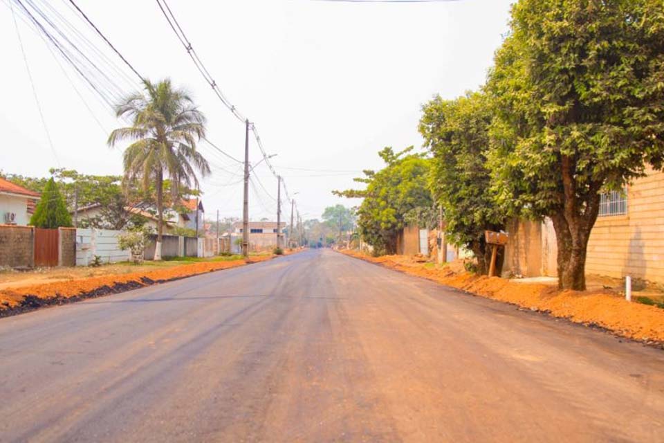 Trechos de avenidas no setor 2 também são contemplados com asfalto novo