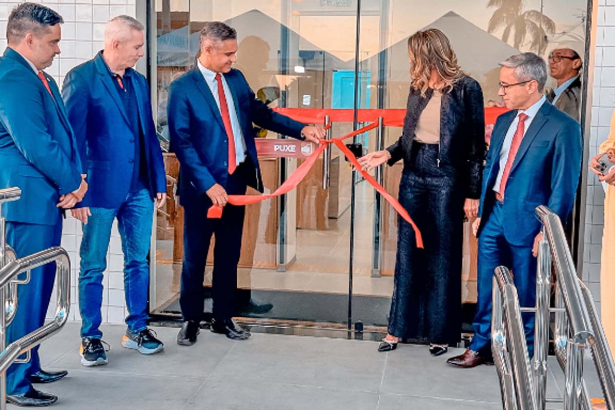 Poder Executivo de Espigão do Oeste participa de solenidade de inauguração do novo prédio da Promotoria de Justiça