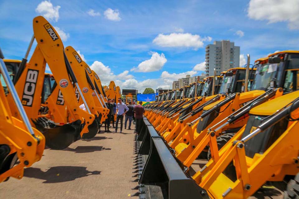 Equipamentos entregues pelo governo melhoram qualidade do café e fortalecem desenvolvimento no campo