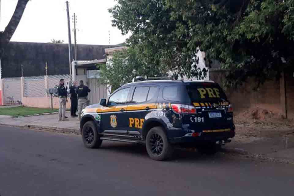 Operação conjunta PC, PRF e PF cumprem mandado de busca e apreensão em Vilhena