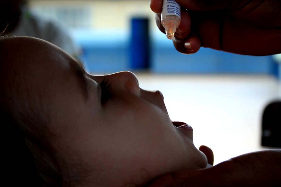 Secretaria Municipal de Saúde convoca população para imunização contra a Poliomielite