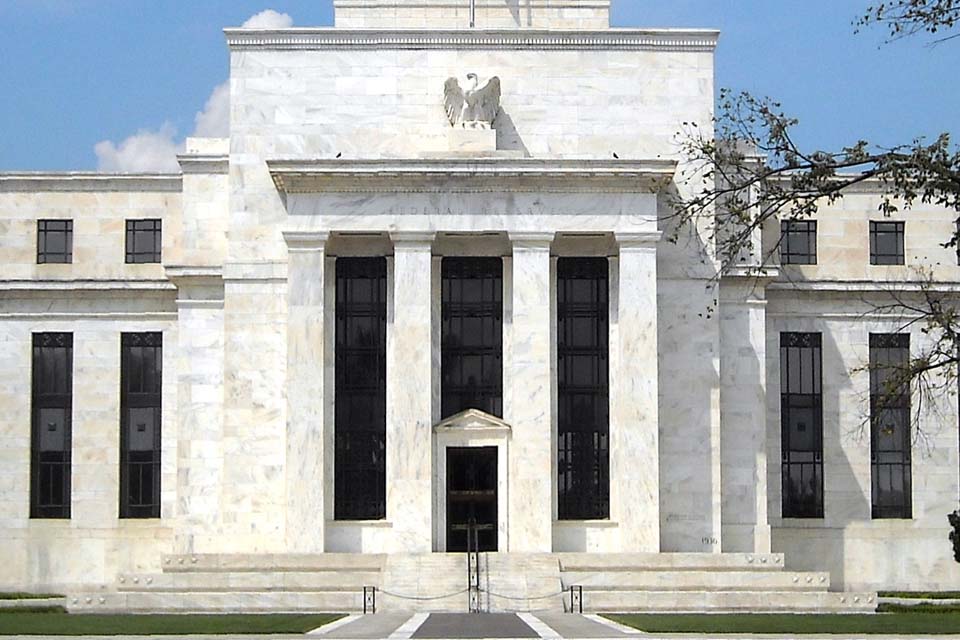 Banco Central Americano corta taxa de juros americana em 0,25 ponto