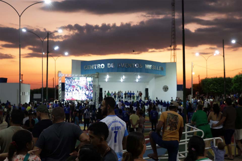 Prefeitura de Rio Crespo apresenta oficialmente o hino municipal em evento de 7 de Setembro