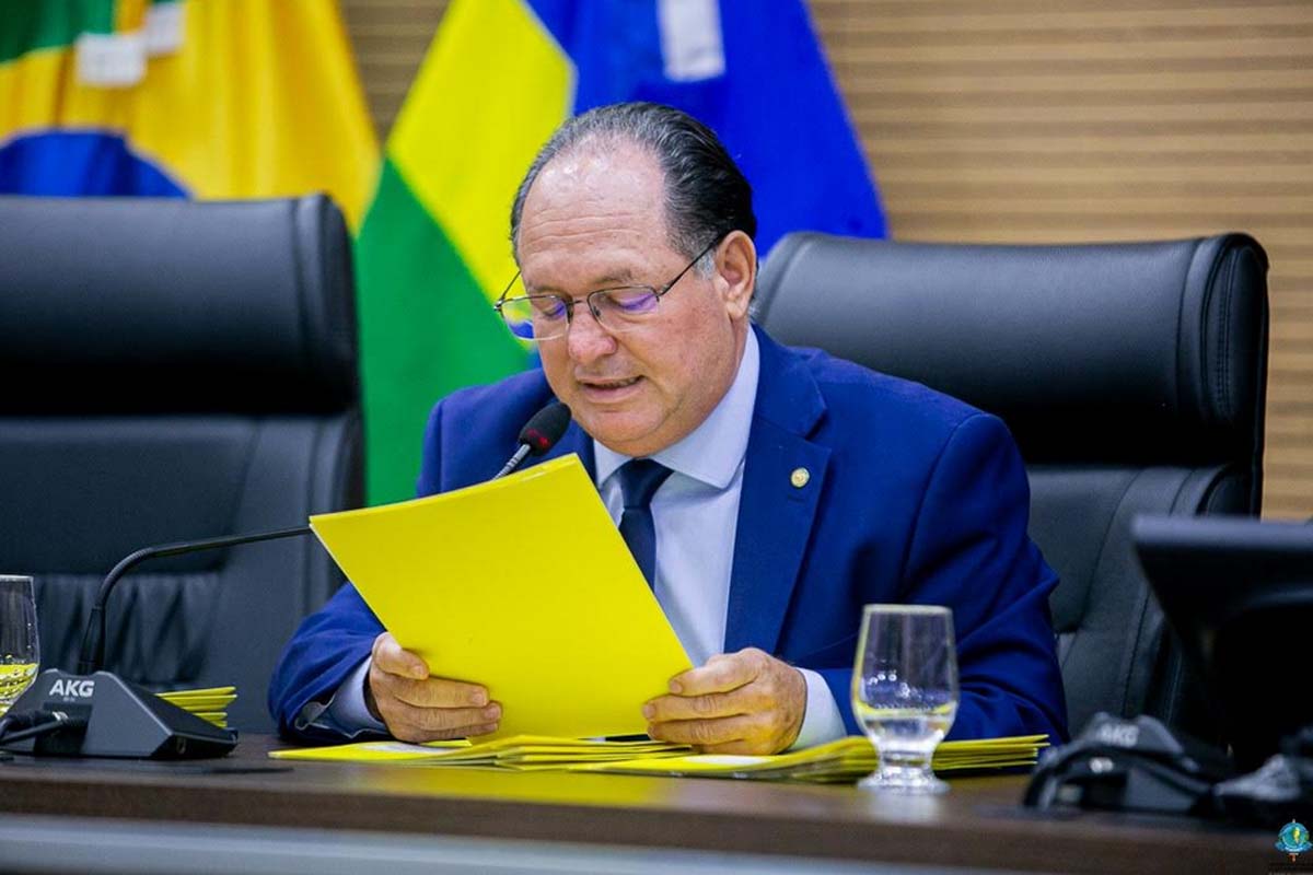  Pedro Fernandes garante R$ 150 mil para aquisição de camas hospitalares elétricas para Hospital de Alta Floresta