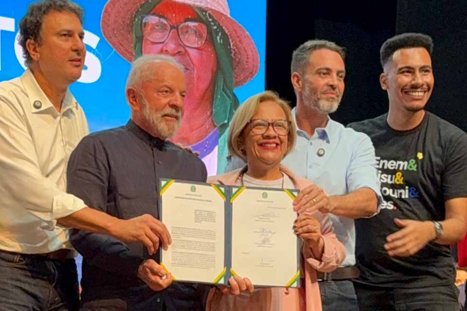 Prefeito Léo Moraes assina contrato para o 1º Hospital Municipal Universitário de Porto Velho; unidade contará com 150 leitos no total