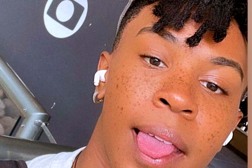 Ator que fez Cirilo em 'Carrossel' sofre ataque racista antes de estreia na Globo