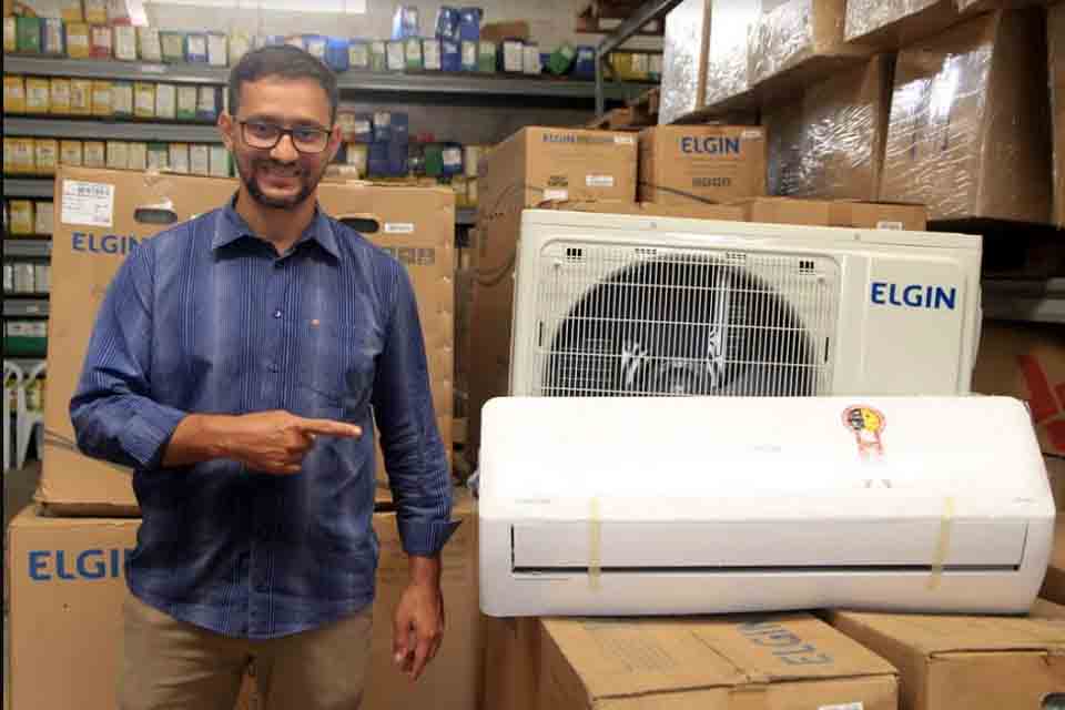 Deputado Anderson realiza entrega oficial de centrais de ar condicionados para atender policiais penais na capital e interior