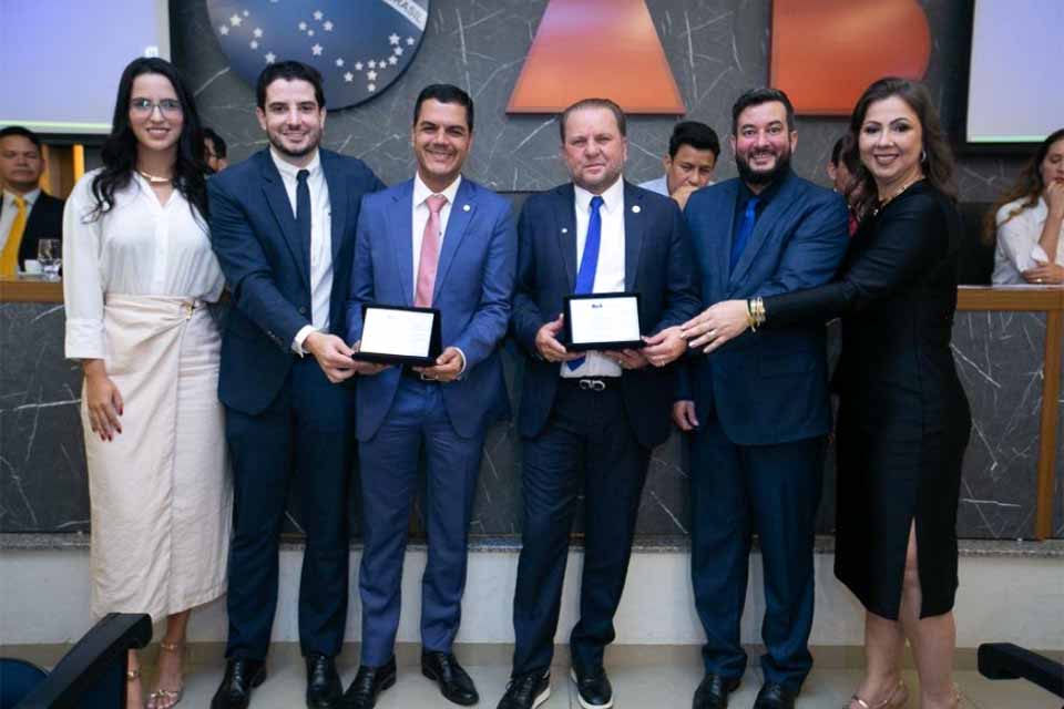 Deputado Cássio Gois destaca importância da advocacia e da justiça em sessão solene da ALE-RO em Cacoal