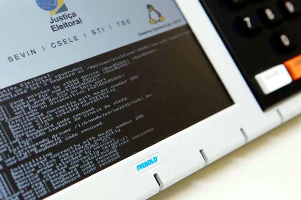 Rondônia: Por causa de mal funcionamento, mais de 10 urnas eletrônicas são substituídas pelo TSE