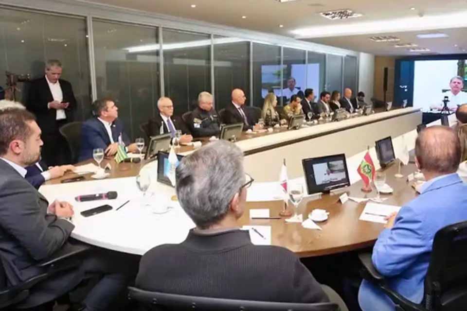 Sete governadores anunciam 