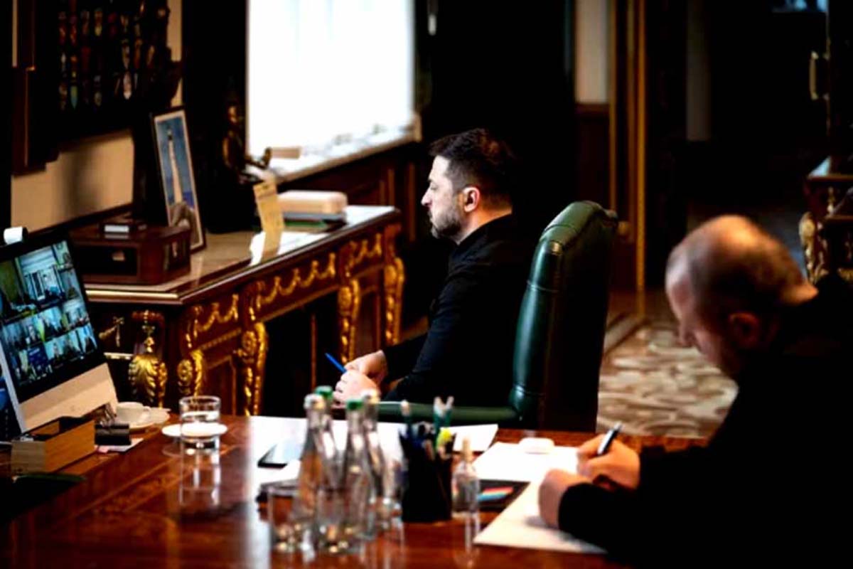 Zelensky reúne-se com presidente dos EAU: 