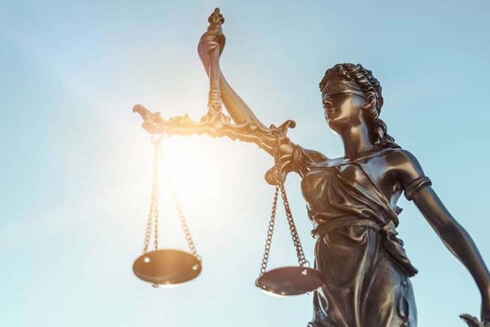 Candeias do Jamari é condenado a pagar R$ 400 mil e pensão a casal que perdeu dois filhos que caíram durante travessia de ponte 