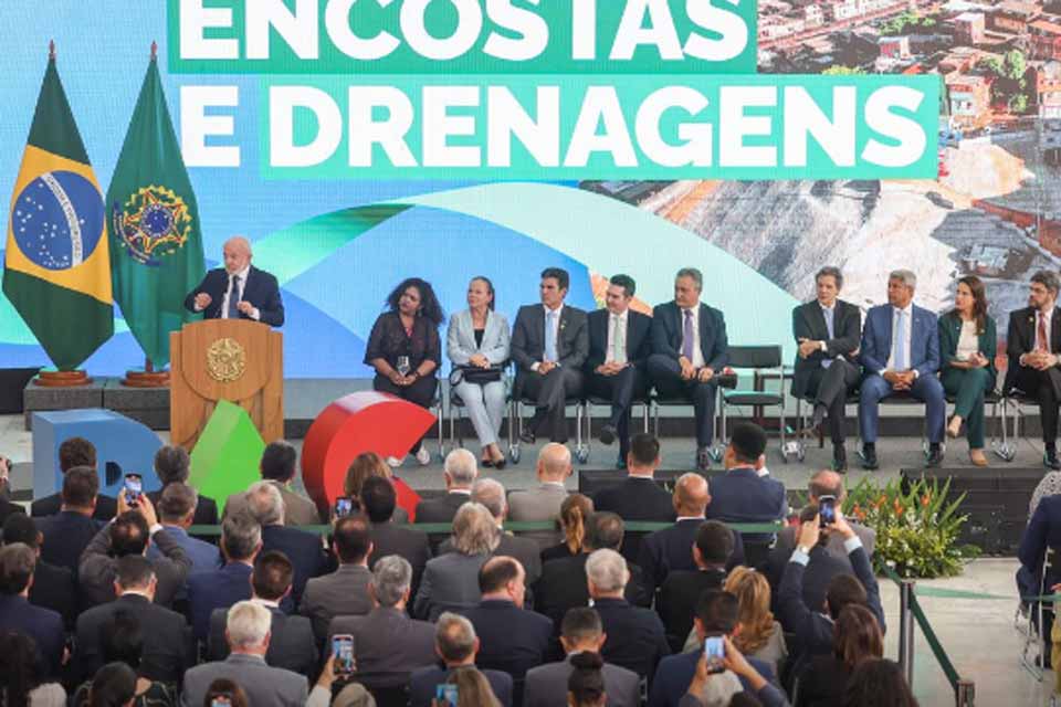 Governo anuncia R$ 11,7 bilhões do Novo PAC para drenagem e encostas