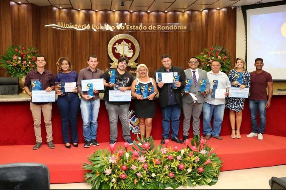 Filiados do Sinjor ganham Prêmio Jornalismo do MP