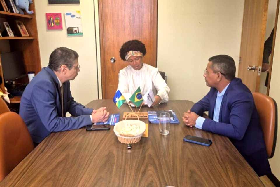 SINDSEF-RO Faz Importante Reunião com a Deputada Silvia Cristina para buscar Agilidade no Enquadramento NA/NI