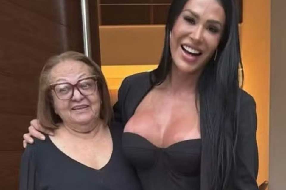 Gracyanne responde críticas por seguir morando com mãe e filha de Belo após separação