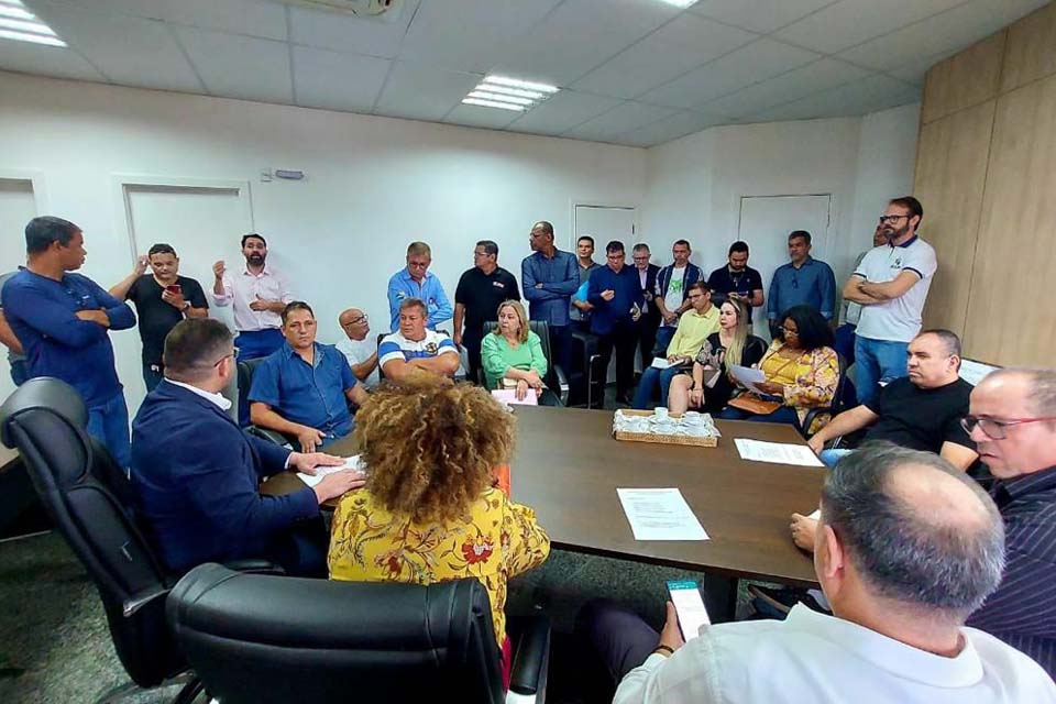 “Sindicatos Unidos” se reúnem com Deputado Ribeiro do SINPOL para tratar da composição do Conselho de Administração do IPERON 
