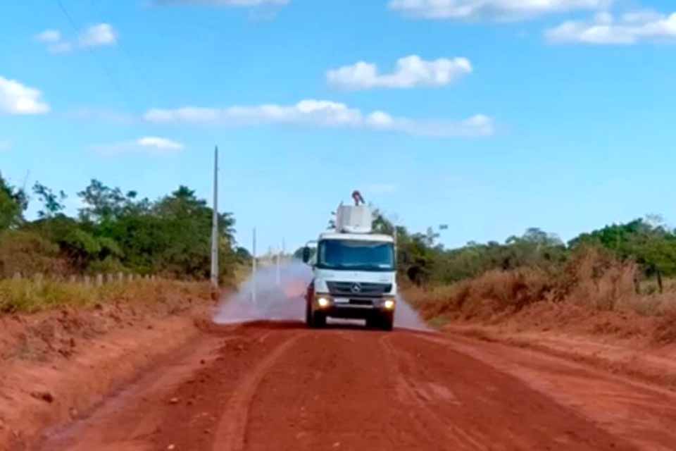 Serviços de manutenção são realizados na RO-140, no distrito Colina Verde em Governador Jorge Teixeira