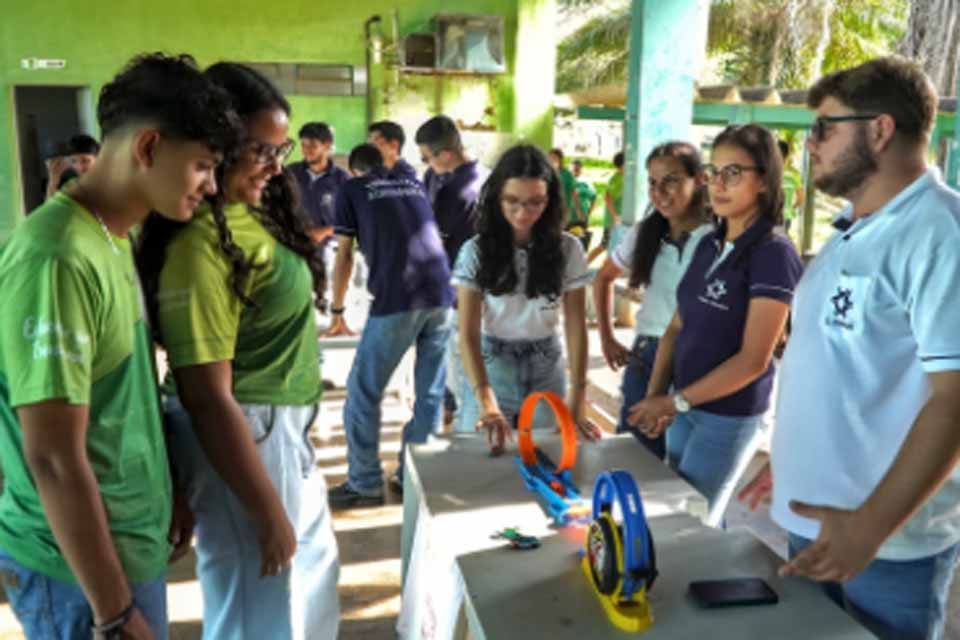 Estudantes de Agronomia do IFRO realizam Mostra de Física no Campus Colorado do Oeste
