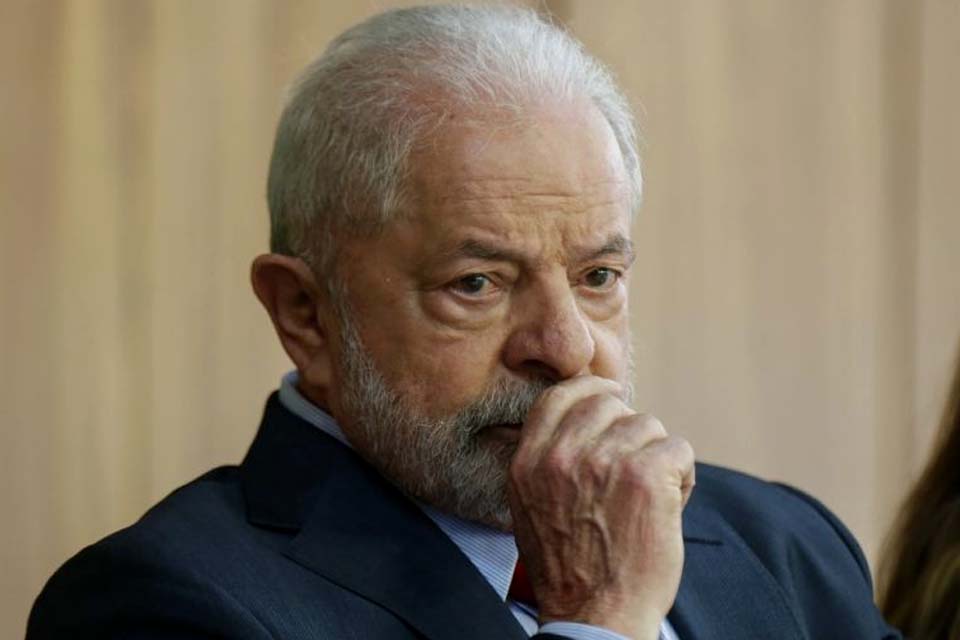 Após defender punição de militares em atos golpistas, Lula se reúne com ministro da Defesa e chefes das Forças Armadas