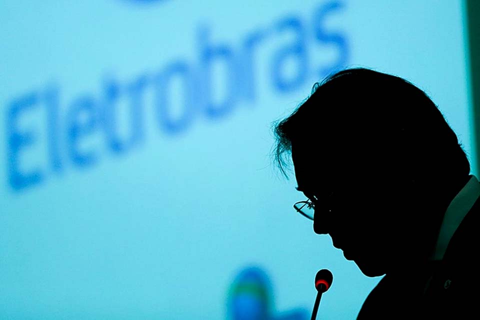 Eletrobras lança oferta de ações para privatização da companhia