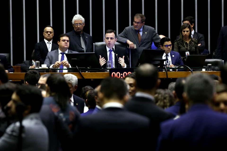 Pacheco atende a requerimento e CPMI é criada para investigar atos golpistas